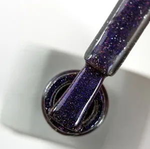 Гель-лак з ефектом котячого ока хамелеон, 9 мл №02CC Cat Chameleon Gel Polish SAGA Professional 