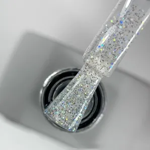 Топ з кольоровими блискітками, 9 мл №06 Cruch Top SAGA Professional