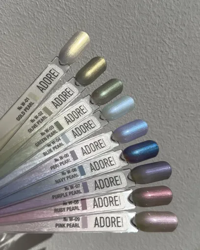 Гель-лак перламутровий з ефектом втирки, 8 мл № W-01 Wild Pearl Gel Polish ADORE