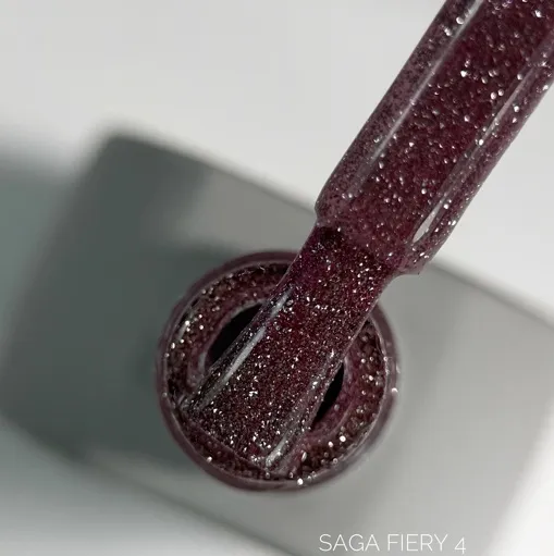 Гель-лак світловідбиваючий, 9 мл №04 Fiery Gel Polish SAGA Professional