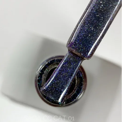 Гель-лак з ефектом котячого ока хамелеон, 9 мл №01CC Cat Chameleon Gel Polish SAGA Professional 