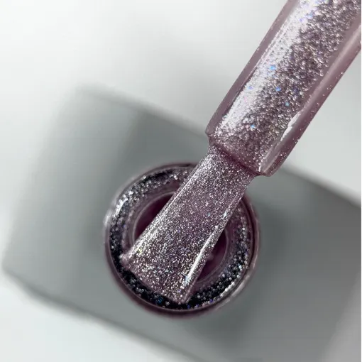 Гель-лак кришталева кішка, 9 мл №03 Cat Shine Gel Polish SAGA Professional