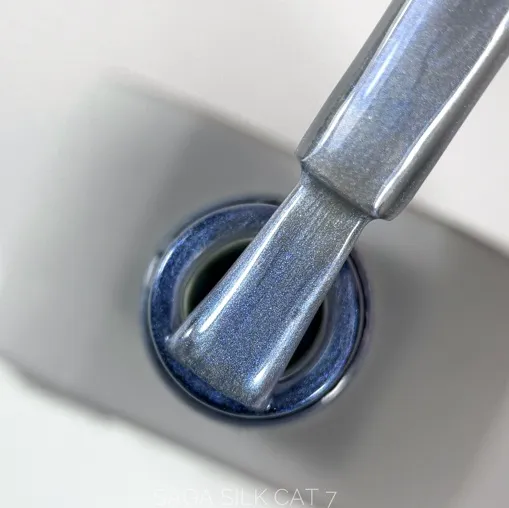Гель-лак кошаче око з перлинним ефектом, 10 мл №07 Silk Cat Gel Polish SAGA Professional 