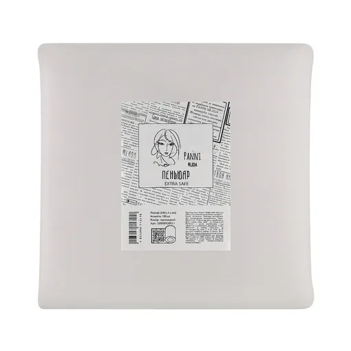 Пеньюар для перукарських робіт EXTRA SAFE 0,9х1,4 м (100 шт в пачці) з поліетилену, колір: ПРОЗОРИЙ Panni Mlada