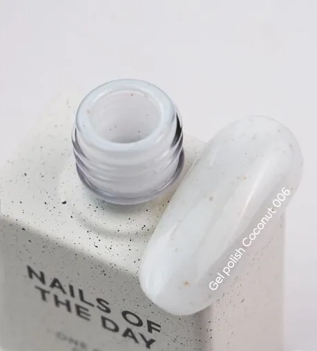 Гель-лак з золотою поталлю, 10 мл Let`s spesial COCONUT /006 Gel Polish