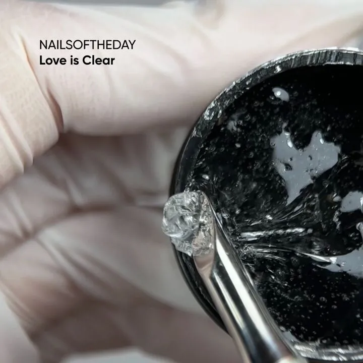 Гель-жуйка для створення об`ємних дизайнів, 15 г Love is... Clear NAILSOFTHEDAY 